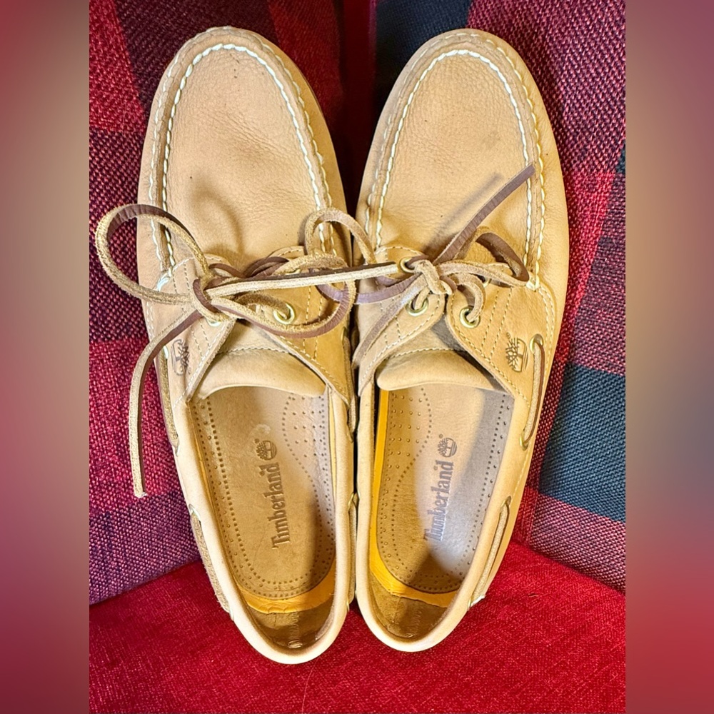Timberland light brown leather boat shoes / loafers / moccasins (ladies size 10)
